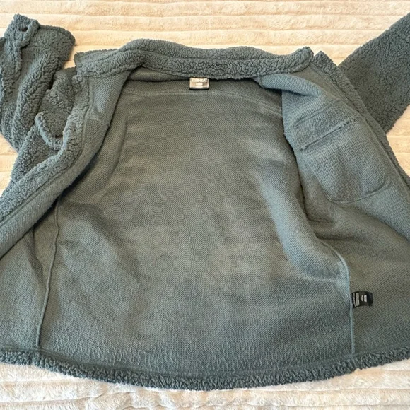 32 Degrees Teddy Bear Fleece Sherpa Button Oversized Shirt - Picture 3 of 9